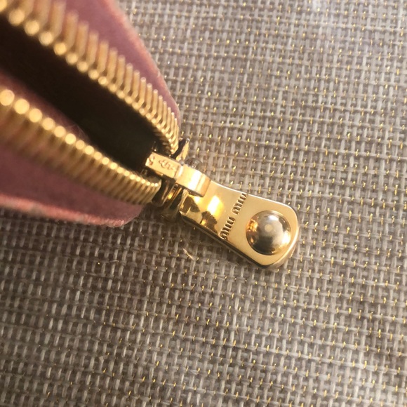 Authentic Miu Miu wallet - Picture 6 of 7